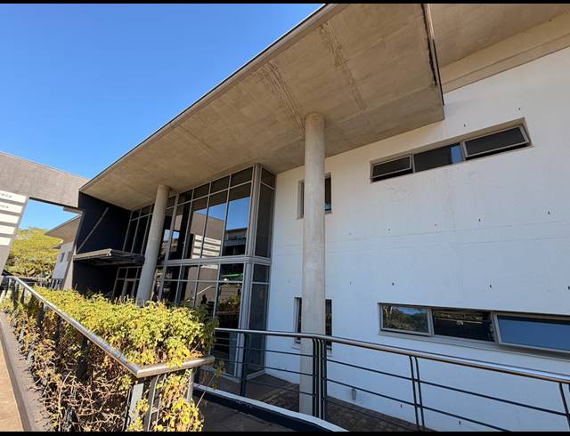 338M² OFFICE TO LET IN SOMERSET PARK